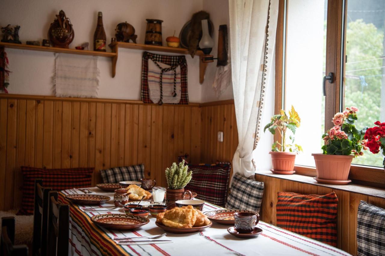 Guest House Rossy Триград Экстерьер фото